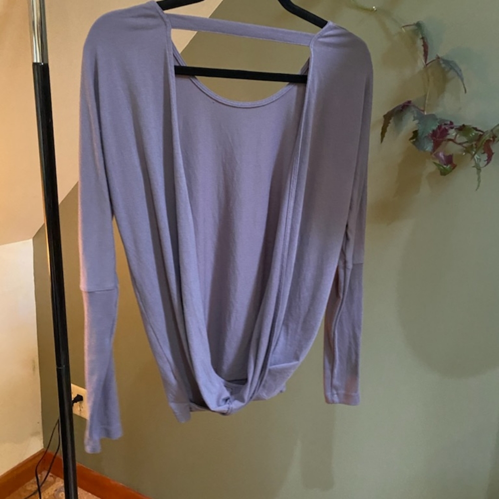 ONZIE OPEN BACK Top